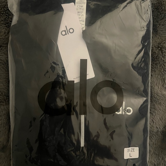 ALO Yoga Sweaters - ALO Yoga Black Quarter-Zip Pullover